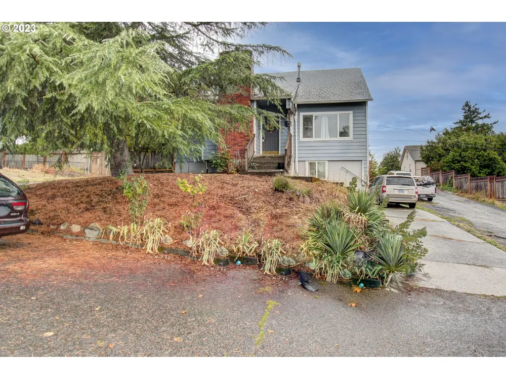 8733 Se Henderson Street Portland OR 97266