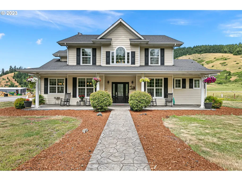 1036 Scotts Valley Road Yoncalla OR 97499