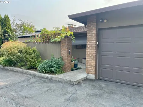 14725 Ne Stanton Court Portland OR 97230
