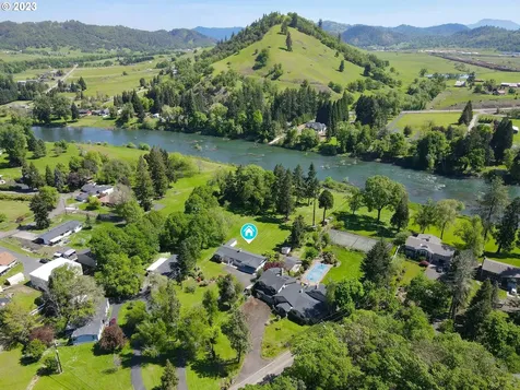 3262 Fisher Road Roseburg OR 97471