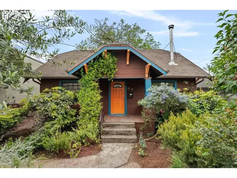 2312 Se Harney Street Portland OR 97202