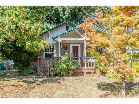 3731 Se Liebe Street Portland OR 97202