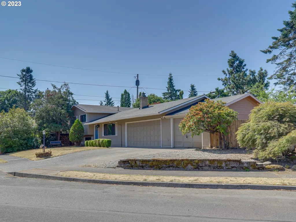 19744 Ne Clackamas Court Portland OR 97230