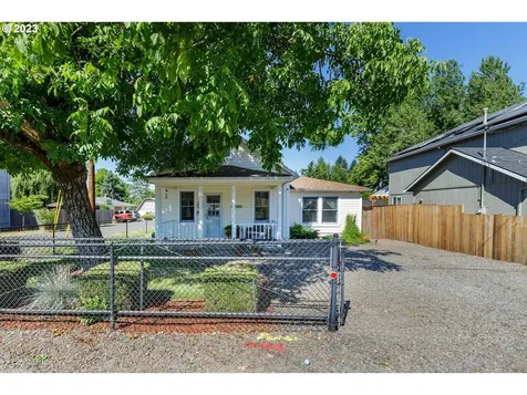 16427 Hiram Avenue Oregon City OR 97045