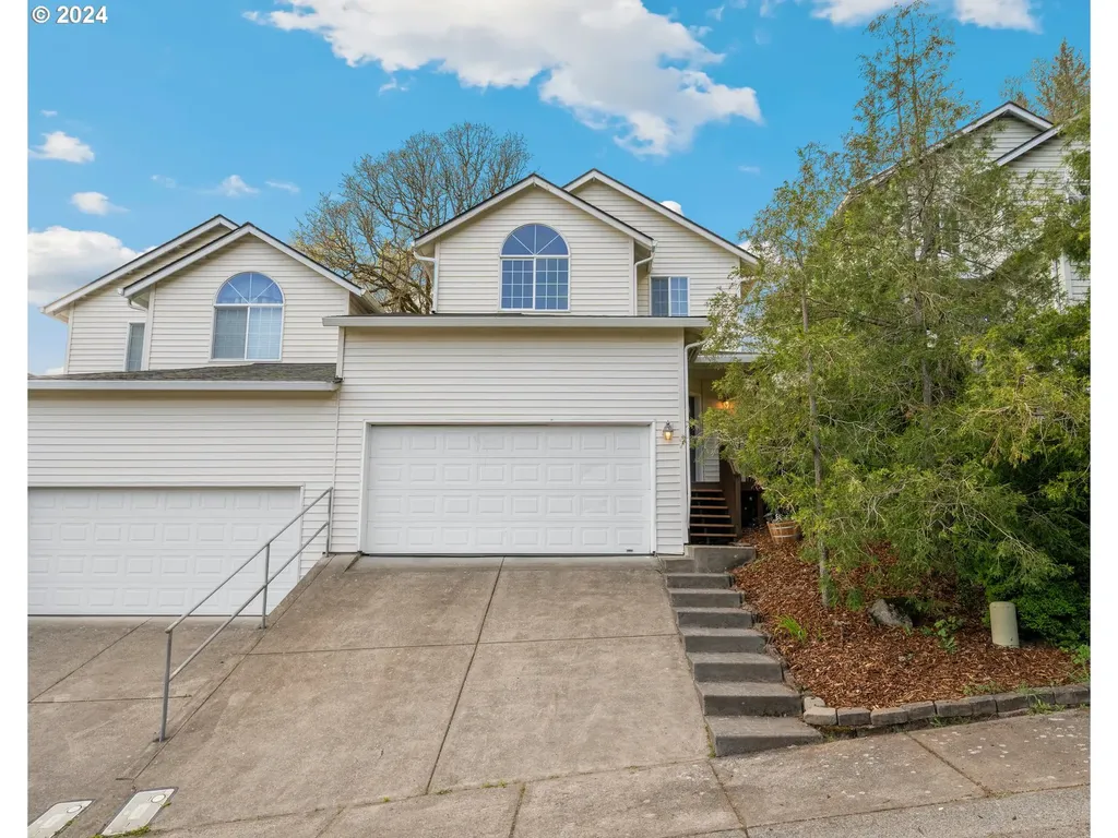 341 Ne Wedgewood Court Camas WA 98607