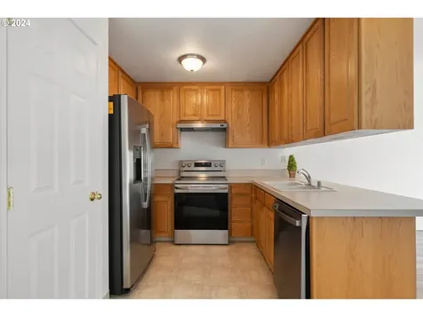 341 Ne Wedgewood Court Camas WA 98607