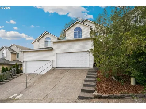 341 Ne Wedgewood Court Camas WA 98607