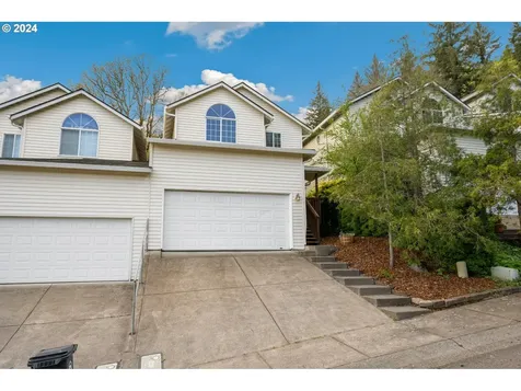 341 Ne Wedgewood Court Camas WA 98607