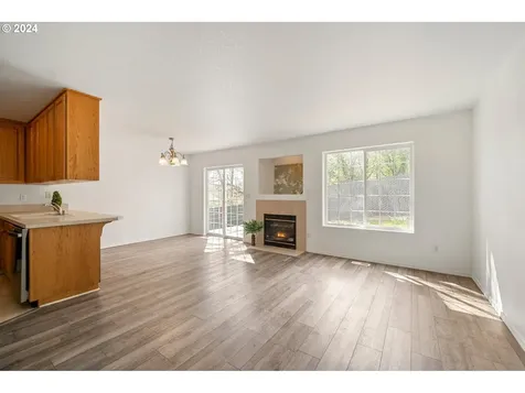 341 Ne Wedgewood Court Camas WA 98607
