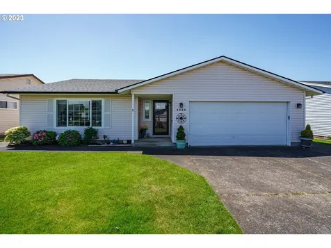 2089 Camellia Way Woodburn OR 97071