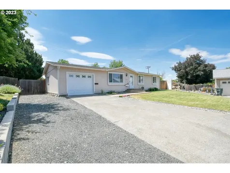 1317 Sw 3rd Place Pendleton OR 97801