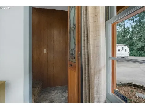 710 NE South Shore Road Portland OR 97211