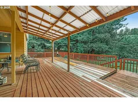 710 NE South Shore Road Portland OR 97211