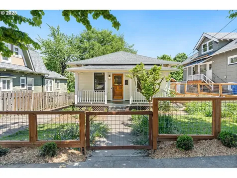 3430 Se 10th Avenue Portland OR 97202