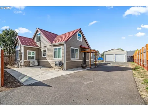 438 Hillegas Avenue Creswell OR 97426