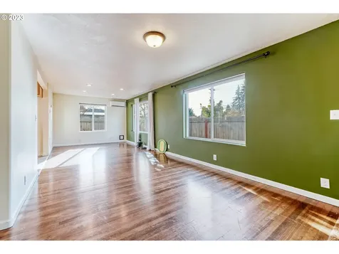 438 Hillegas Avenue Creswell OR 97426