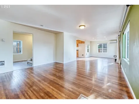 438 Hillegas Avenue Creswell OR 97426
