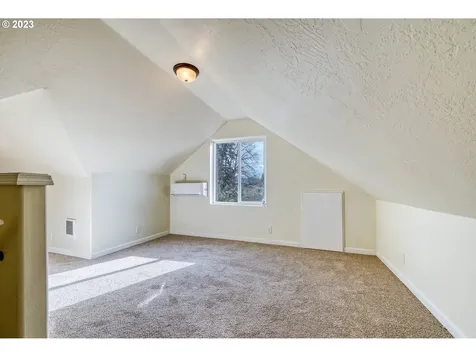 438 Hillegas Avenue Creswell OR 97426