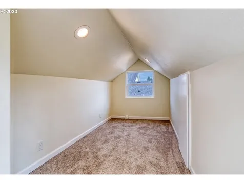 438 Hillegas Avenue Creswell OR 97426