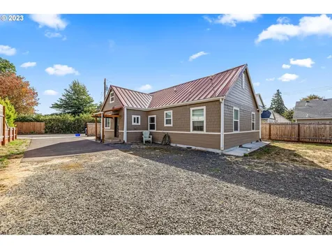 438 Hillegas Avenue Creswell OR 97426
