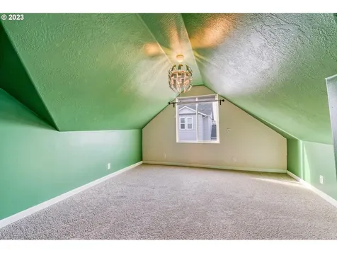 438 Hillegas Avenue Creswell OR 97426