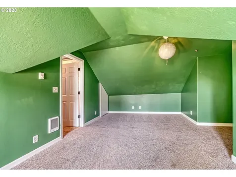 438 Hillegas Avenue Creswell OR 97426