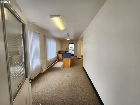 303 E Main Street Cottage Grove OR 97424