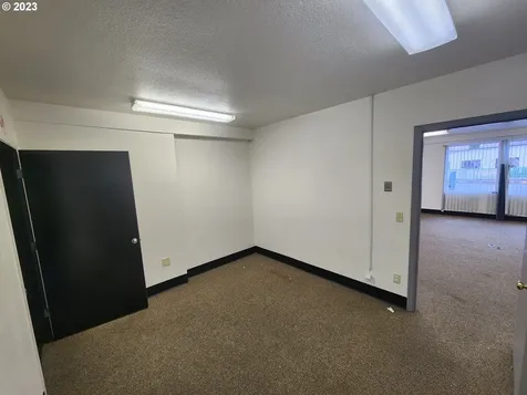 303 E Main Street Cottage Grove OR 97424