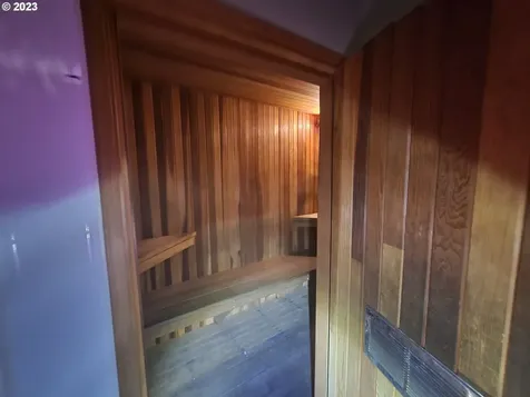 303 E Main Street Cottage Grove OR 97424