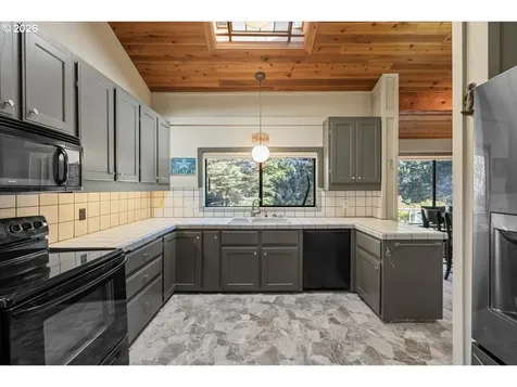 17454 Bluff Drive Brookings OR 97415