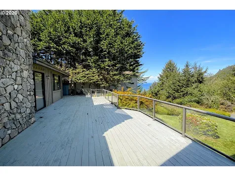 17454 Bluff Drive Brookings OR 97415