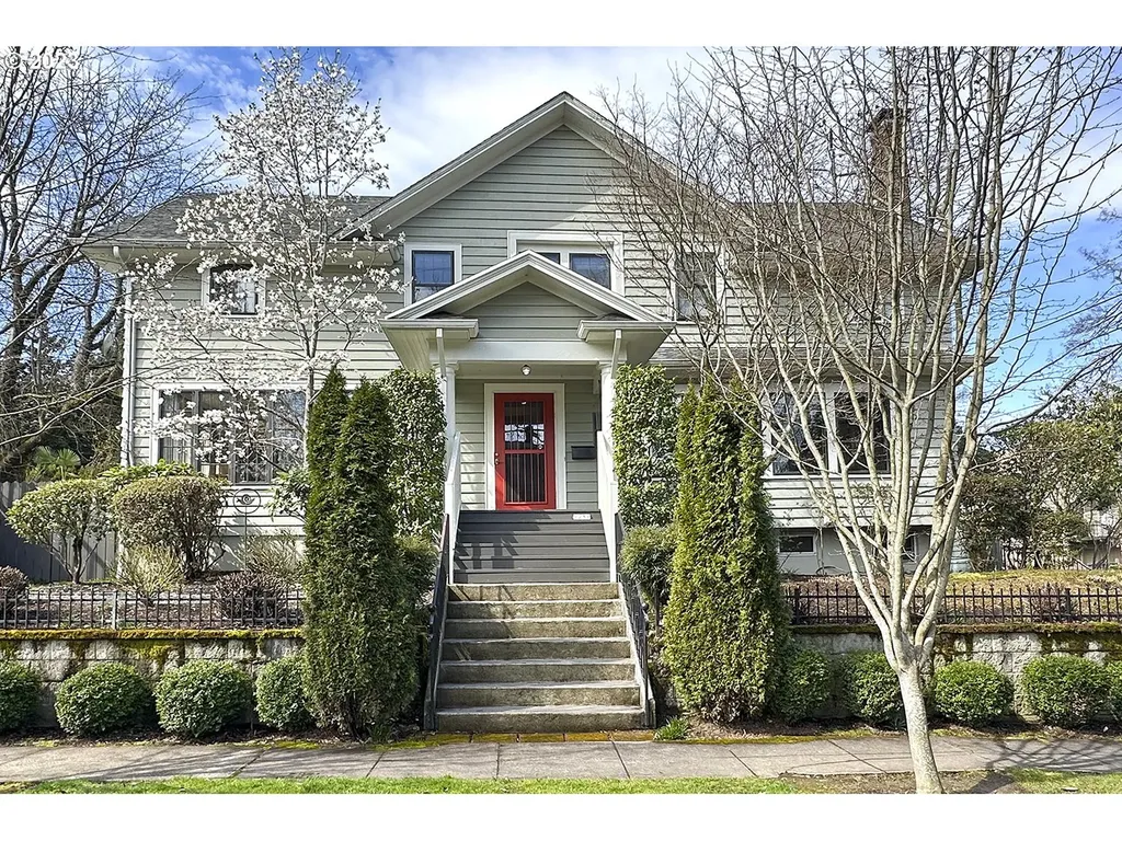 1231 Ne 26th Avenue Portland OR 97232