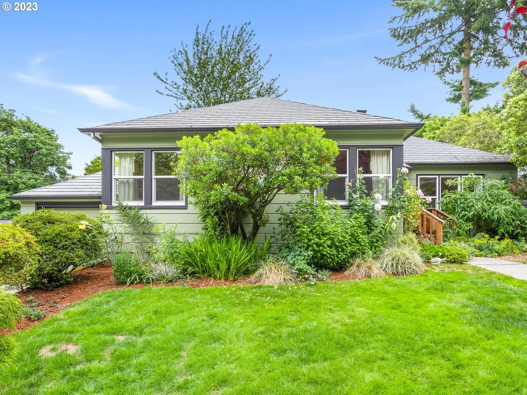 7728 Sw 10th Avenue Portland OR 97219