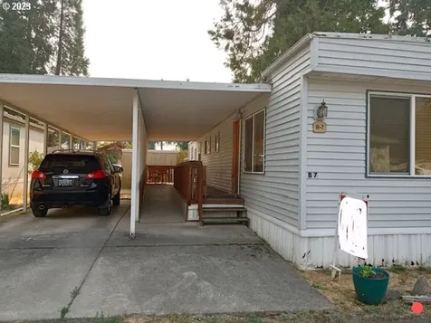 47775 Berry Street Oakridge OR 97463