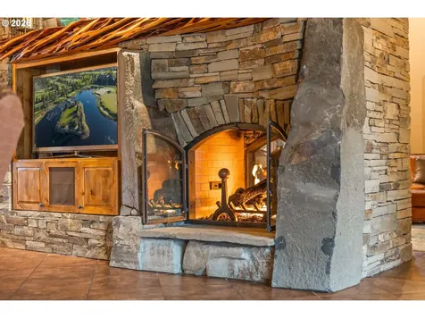 23087 Watercourse Way Bend OR 97701