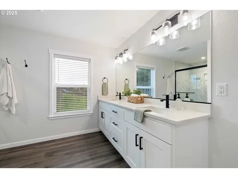 386 N Kings Valley Highway Dallas OR 97338