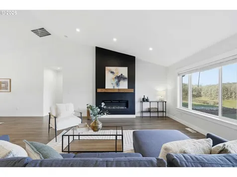 386 N Kings Valley Highway Dallas OR 97338