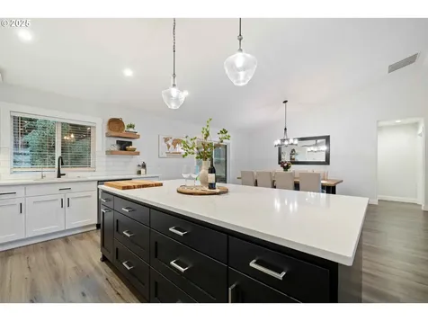 386 N Kings Valley Highway Dallas OR 97338