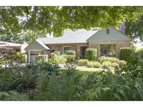 1840 Se Saint Andrews Drive Portland OR 97202