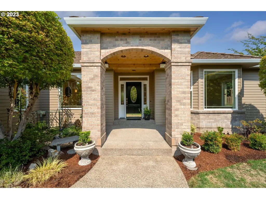 1719 Nw Troon Court Mcminnville OR 97128