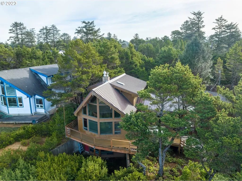 8986 Nw Grandview Street Seal Rock OR 97376