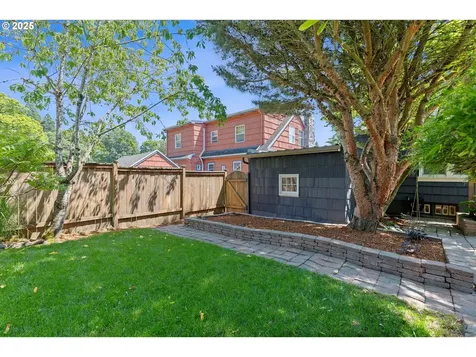 6123 NE Thompson Street Portland OR 97213