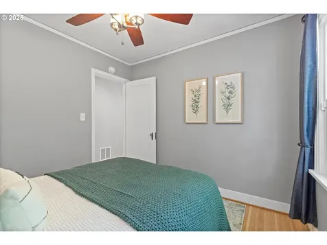 6123 NE Thompson Street Portland OR 97213