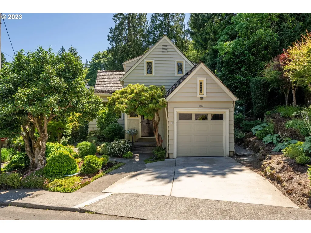 2754 Sw Old Orchard Road Portland OR 97201