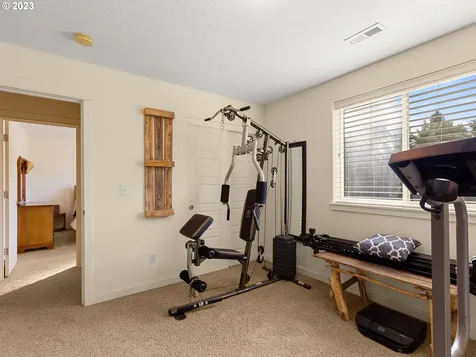 1322 J Street Washougal WA 98671