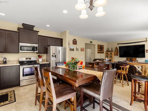 1322 J Street Washougal WA 98671
