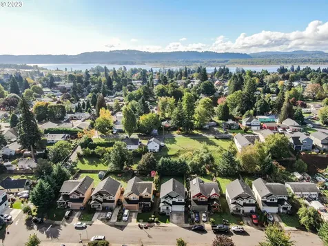 1322 J Street Washougal WA 98671
