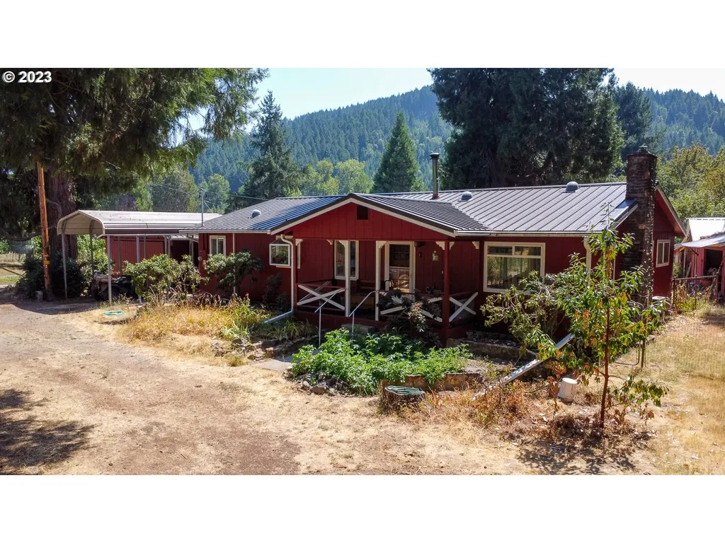 971 Starveout Creek Road Azalea OR 97410