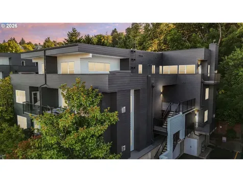 606 S Nevada Street Portland OR 97219