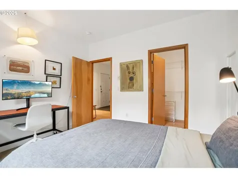 606 S Nevada Street Portland OR 97219